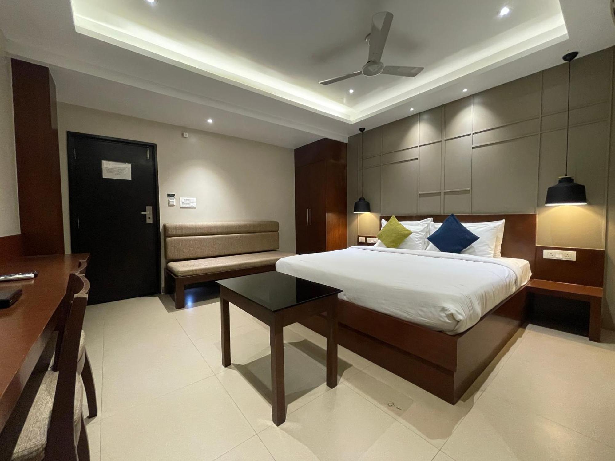 Five Elements Otel Visakhapatnam Dış mekan fotoğraf