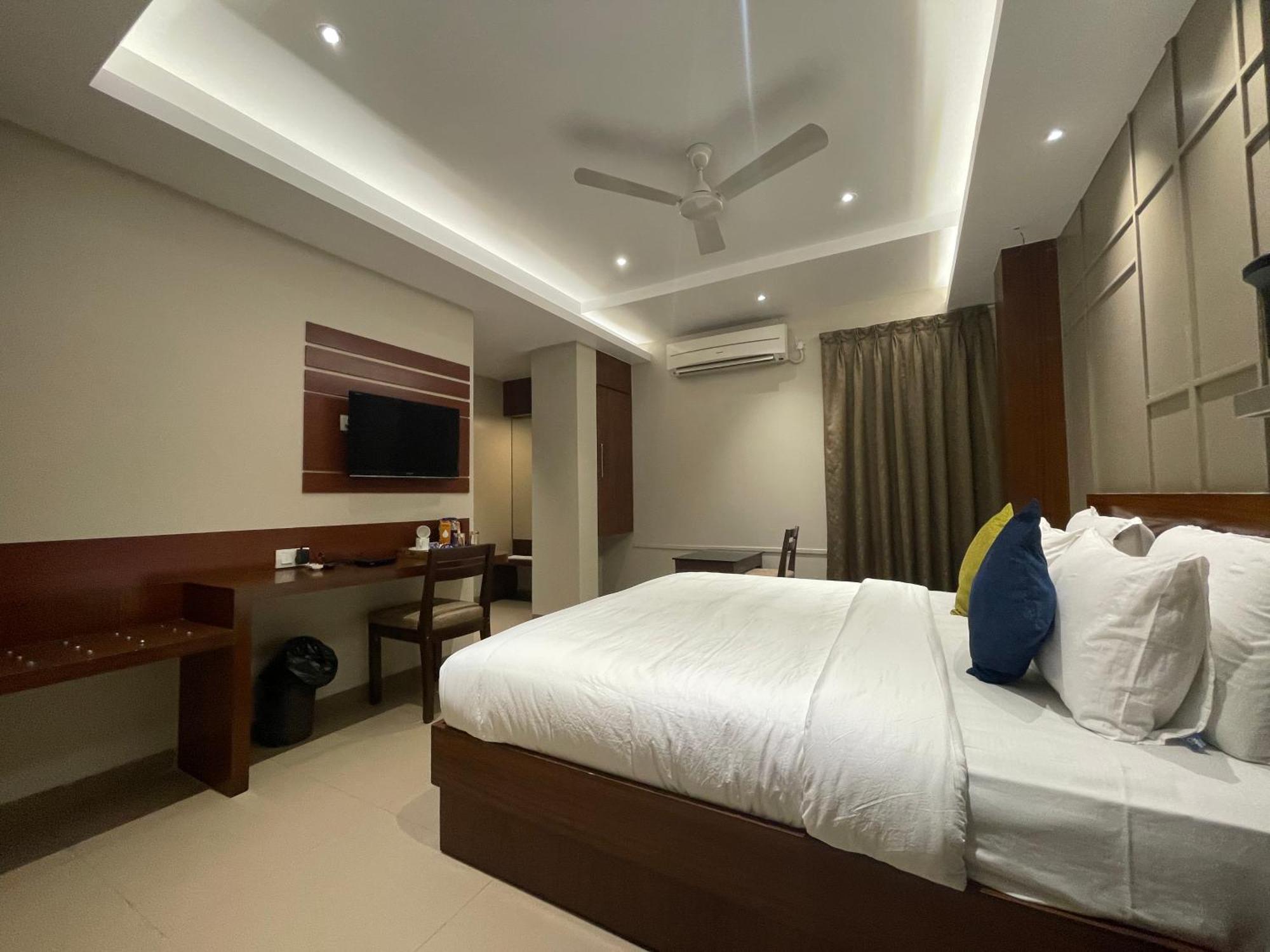 Five Elements Otel Visakhapatnam Dış mekan fotoğraf